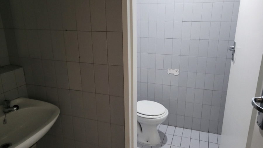 To Let commercial Property for Rent in Montague Gardens Western Cape